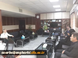 در راستای همکاریهای بین سازمانی و با حضور سرپرست دانشگاه فرهنگیان و فرمانده انتظامی استان آذربایجان غربی :

تفاهمنامه همکاریهای دوجانبه دانشگاه فرهنگیان استان آذربایجان غربی و فرماندهی انتظامی استان آذربایجان غربی مبادله گردید. 3