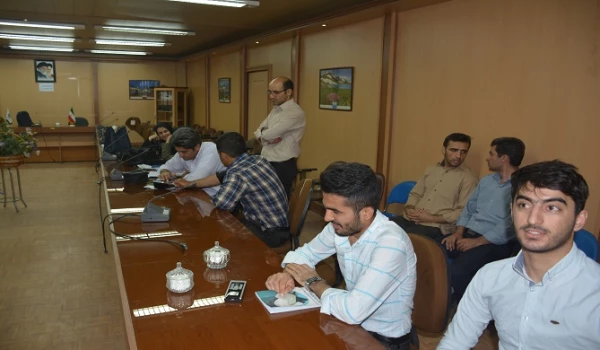 شعار سال: ( فشار خون را بدانیم و بشناسیم)

همزمان با سراسر کشور طرح ملی سلامت با بسیج کنترل فشار خون به شکل یک تحول در نظام پیشگیری کشور اکیپ کنترل فشار خون کار خود را در پردیس شهید رجایی آذربایجان غربی آغاز کرد
 3