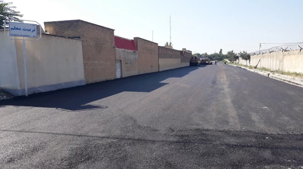 با پیگیریهای رئیس دانشگاه فرهنگیان استان آذربایجان غربی ، خیابان تربیت معلم زیرسازی .آسفالت و مورد بهره برداری قرارگرفت 2