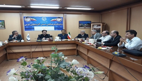 به منظور تسهیل فرآیند کسورات و تسویه حساب دانشجویان

جلسه هماهنگی مسئولین مالی اداره کل آموزش و پرورش با مسئولین مدیریت استانی دانشگاه فرهنگیان استان آذربایجان غربی 3