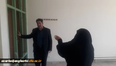 دکتر علی محمودلو رئیس دانشگاه فرهنگیان استان آذربایجان غربی  به صورت سرزده در واحدهای آموزشی شهید مطهری خوی و حضرت امام خمینی (ره) سلماس حضور یافت و ضمن بازدید از بخش های مختلف با روسای آن مراکز گفتگو کرد