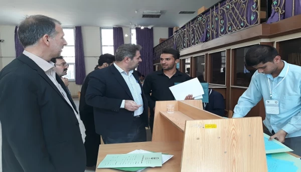 بازدید دکتر علی محمودلو رئیس دانشگاه فرهنگیان استان آذربایجان غربی از مراحل ثبت نام دانشجو معلمان جدیدالورود پردیس شهید رجایی 