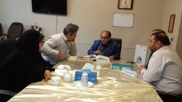 دکتر علی محمودلو سرپرست دانشگاه فرهنگیان استان آذربایجان غربی با  دکتر عقلمند پژوهشگر و محقق تاریخ معاصر آذربایجان  دیدار و گفتگو کرد 2