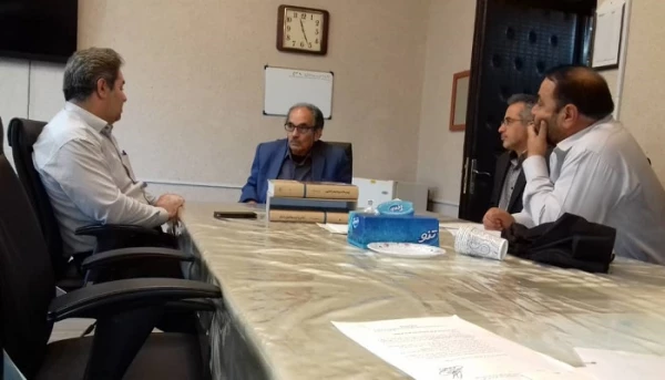 دکتر علی محمودلو سرپرست دانشگاه فرهنگیان استان آذربایجان غربی با  دکتر عقلمند پژوهشگر و محقق تاریخ معاصر آذربایجان  دیدار و گفتگو کرد 4