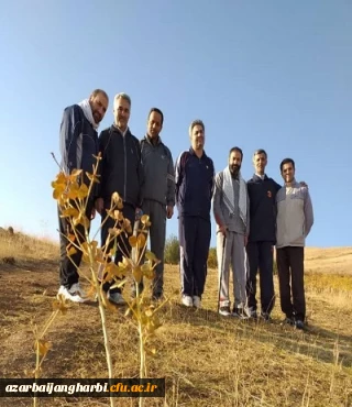 بمناسبت گرامیداشت هفته تربیت بدنی

برگزاری اردوی کوهپیمایی اساتید و کارکنان پردیس شهید رجایی آذربایجان غربی
