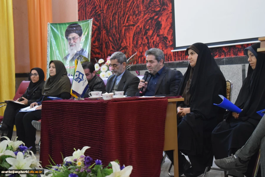 جلسه ی پرسش و پاسخ مسئولین دانشگاه با دانشجومعلمان ورودی 98 2