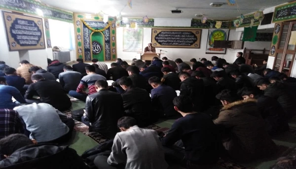 برگزار کلاس های فرهنگی روان خوانی و زیباخوانی قرآن کریم در پردیس شهید رجایی آذربایجان غربی 