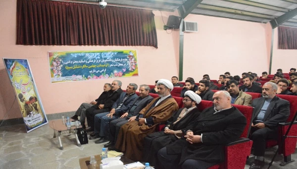 برگزاری شب شعر گرامیداشت هفته بسیج در پردیس شهید رجایی آذربایجان غربی 3