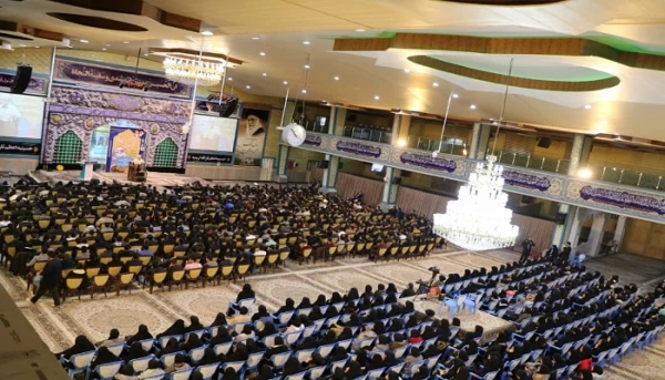 همایش گفتمان دینی در دانشگاه با سخنرانی حجت الاسلام و المسلمین قرائتی برگزار شد 4