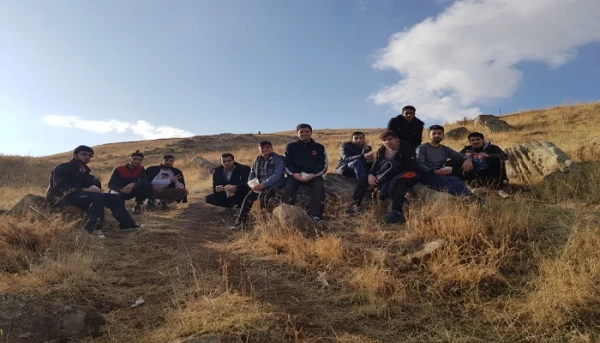 صعود جمعی از دانشجویان پردیس شهید رجایی آذربایجان غربی  به ارتفاعات کوه سیر ارومیه 3