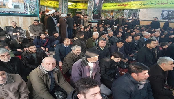 حضور کارکنان مرکز امام خمینی(ره) سلماس در مراسم گرامیداشت شهادت سردار سپهبد حاج قاسم سلیمانی  