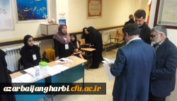 آقای دکتر عسکری مشاور ریاست محترم دانشگاه و آقای دکتر احمدی معاون اداره کل نظارت وارزیابی دانشگاه فرهنگیان کشور با حضور در پردیس های شهید رجایی و علامه طباطبایی خواهران از مراکز مصاحبه مهارت آموزان ماده 28 بازدید بعمل آوردند 4