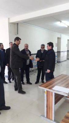 آقای دکتر عسکری مشاور ریاست محترم دانشگاه و آقای دکتر احمدی معاون اداره کل نظارت وارزیابی دانشگاه فرهنگیان کشور با حضور در پردیس های شهید رجایی و علامه طباطبایی خواهران از مراکز مصاحبه مهارت آموزان ماده 28 بازدید بعمل آوردند 6