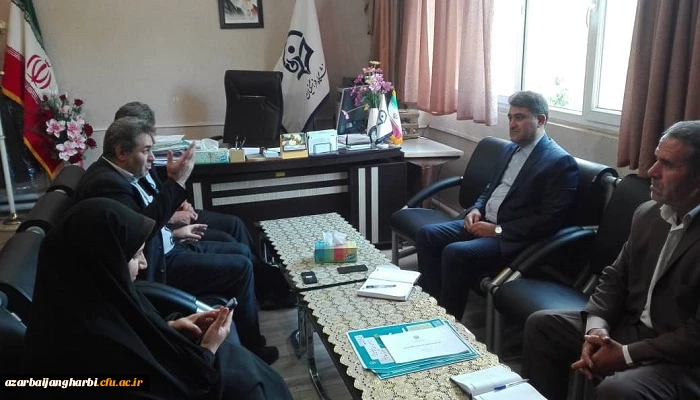 دکتر عادل نجف زاده منتخب مردم خوی و چایپاره در مجلس یازدهم با حضور در دانشگاه فرهنگیان آذربایجان غربی با دکتر محمودلو مدیر امورپردیس های استان دیدار و گفتگو کرد 2