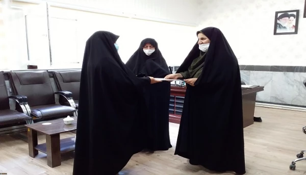 تقدیر دکتر پایز سرپرست پردیس علامه طباطبایی ارومیه از کارکنان پردیس و مرکز تابعه به مناسبت روز کارمند
 2