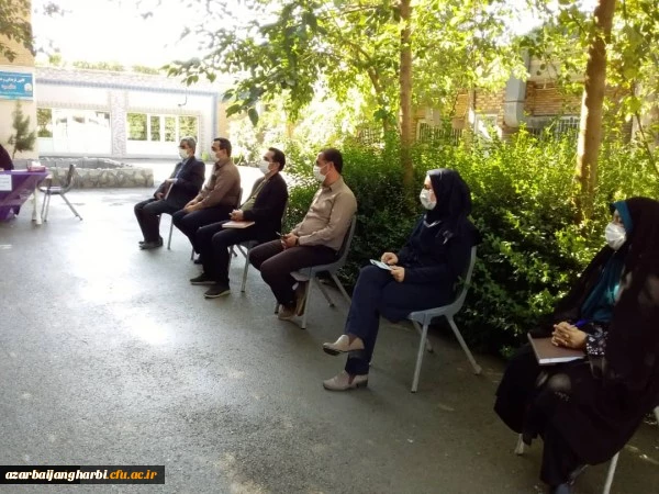 برگزاری جلسه شورای اداری پردیس علامه طباطبایی ارومیه با رعایت پروتکل های بهداشتی و در فضای باز
 2