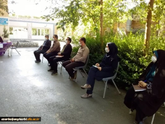 برگزاری جلسه شورای اداری پردیس علامه طباطبایی ارومیه با رعایت پروتکل های بهداشتی و در فضای باز
 3