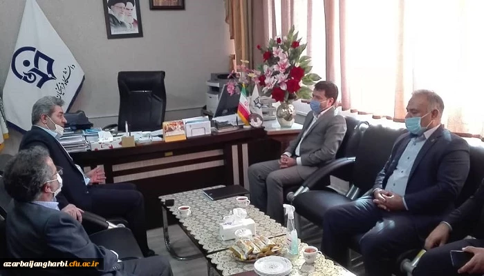 دیدار مدیر امور پردیس های استان  با مدیریت شعب بانک تجارت استان آذربایجان غربی 