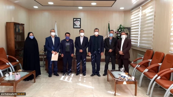 حضور مسئول محترم کانون بسیج اساتید خوی در مرکزآموزش عالی شهید مطهری خوی 4