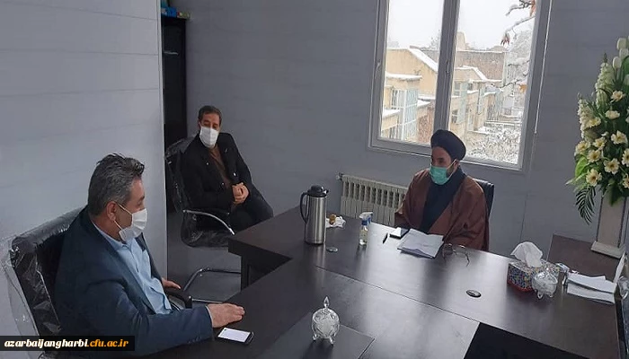 دکتر علی محمودلو سرپرست دانشگاه فرهنگیان استان با آقای سید سلمان ذاکر رئیس مجمع نمایندگان استان آذربایجان غربی دیدار و گفتگو کرد