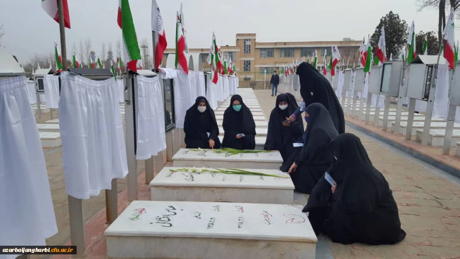 مراسم ویژه مهمانی لاله های گلزار شهدا و تجدیدمیثاق با آرمان های شهدا - شهید مطهری خوی 2