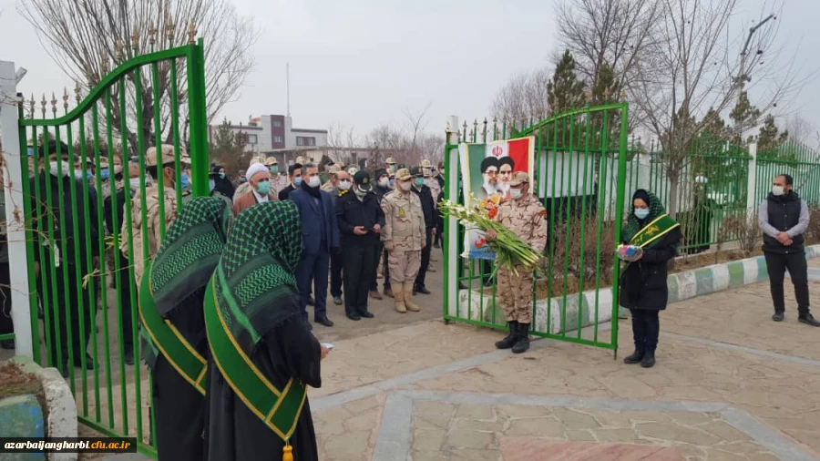 مراسم ویژه مهمانی لاله های گلزار شهدا و تجدیدمیثاق با آرمان های شهدا - شهید مطهری خوی 7