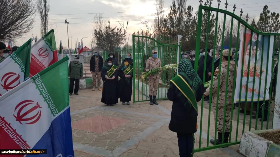 مراسم ویژه مهمانی لاله های گلزار شهدا و تجدیدمیثاق با آرمان های شهدا - شهید مطهری خوی 4