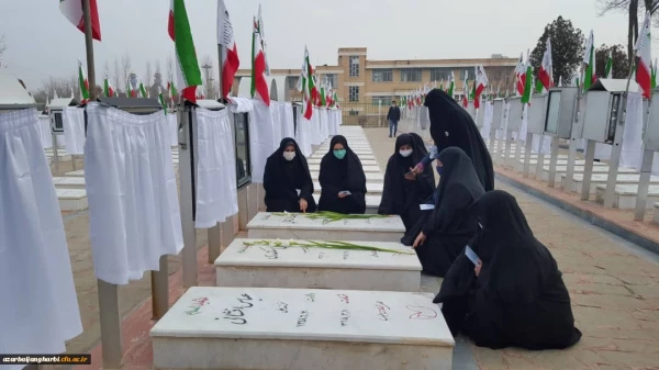 مراسم ویژه مهمانی لاله های گلزار شهدا و تجدیدمیثاق با آرمان های شهدا - شهید مطهری خوی 6