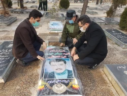 آئین غبارروبی و عطرافشانی قبور مطهر شهدای سلماس برگزار شد