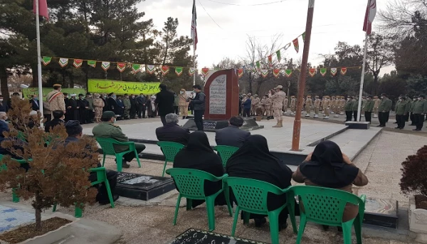 آئین غبارروبی و عطرافشانی قبور مطهر شهدای سلماس برگزار شد 2