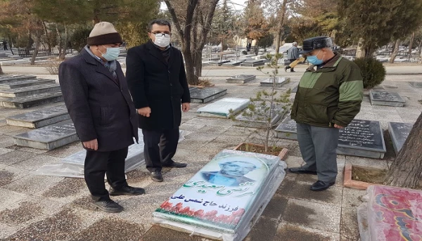 آئین غبارروبی و عطرافشانی قبور مطهر شهدای سلماس برگزار شد 4