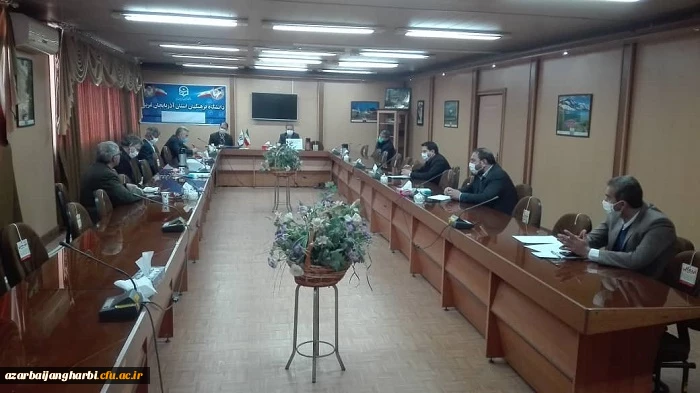 مراسم تکریم و معارفه مدیران گروه آموزشی جدید دانشگاه فرهنگیان استان آذربایجان غربی برگزار شد