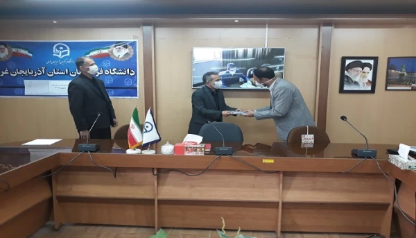 مراسم بزرگداشت دهه ی سرآمدی آموزش در دانشگاه فرهنگیان استان آذربایجان غربی برگزار شد 8