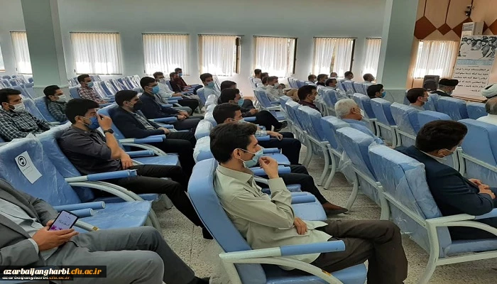 همایش گفتمان نسل چهارم (ویژه انتخابات) در مرکز امام خمینی (ره) سلماس برگزار شد 4