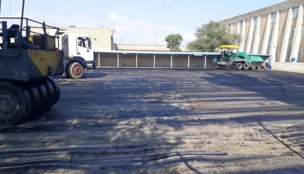  محوطه پردیس شهیدرجایی ارومیه زیرسازی و آسفالت گردید 2