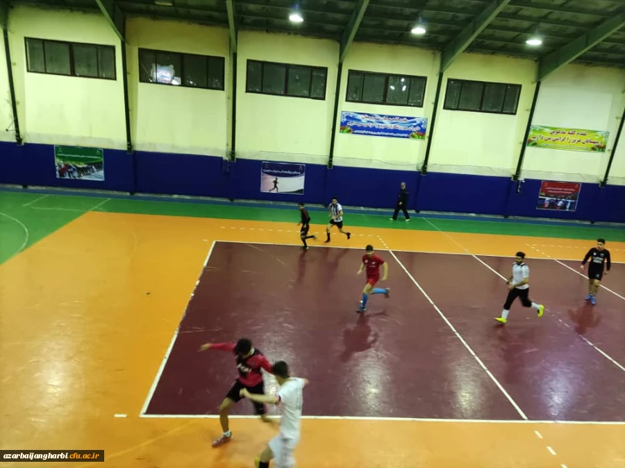 برگزاری مسابقات فوتسال جام هفته بسیج و روز دانشجو در پردیس شهید رجایی 18