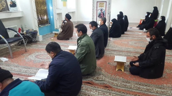 مراسم پرفیض زیارت عاشورابمناسبت گرامیداشت شهادت حضرت زهرا(س)ودومین سالگردشهادت سرداردلها - شهید مطهری خوی  2