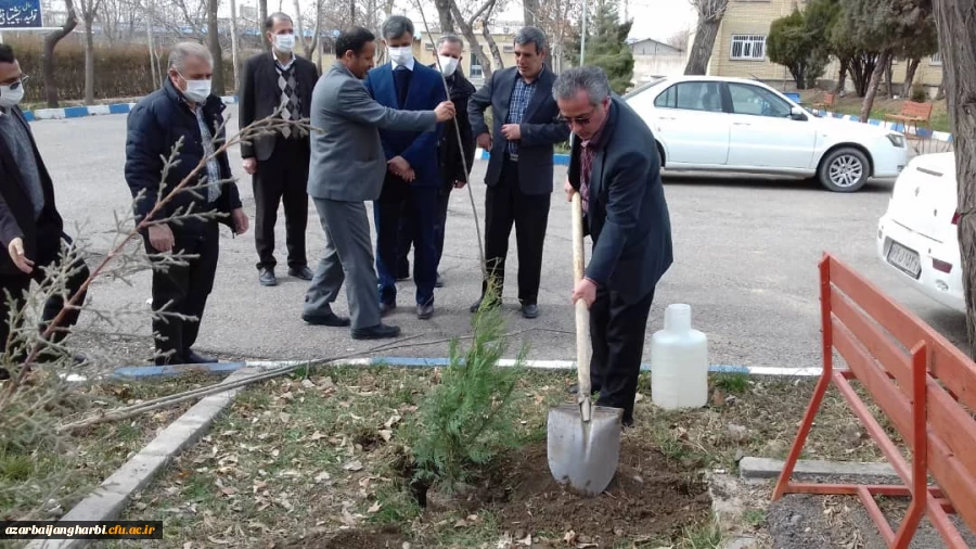 گرامیداشت هفته درخت و درختکاری وتقارن آن با میلاد با سعادت امام حسین (ع) وروز پاسدار 3