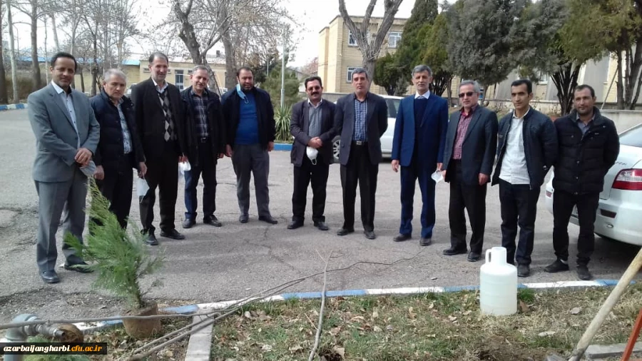 گرامیداشت هفته درخت و درختکاری وتقارن آن با میلاد با سعادت امام حسین (ع) وروز پاسدار 2