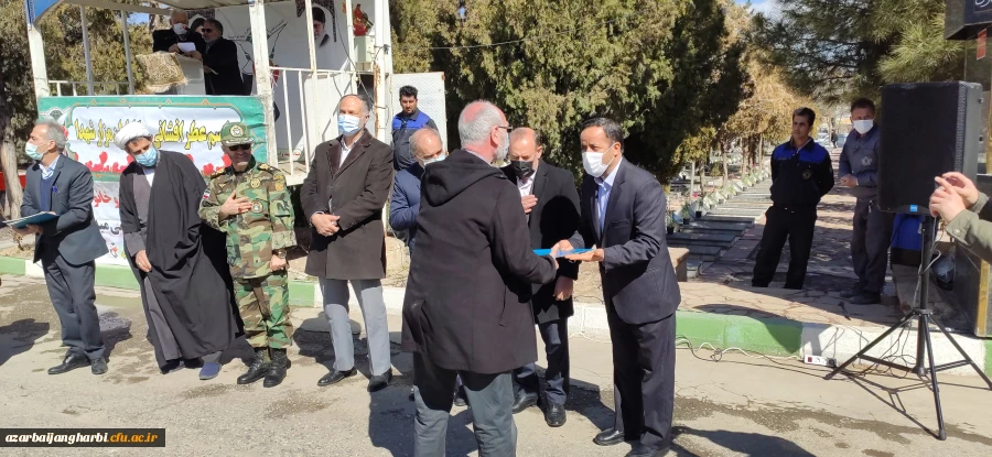 مراسم غبار روبی و عطر افشانی مزار مطهر شهدا (مهمانی لاله ها) 2