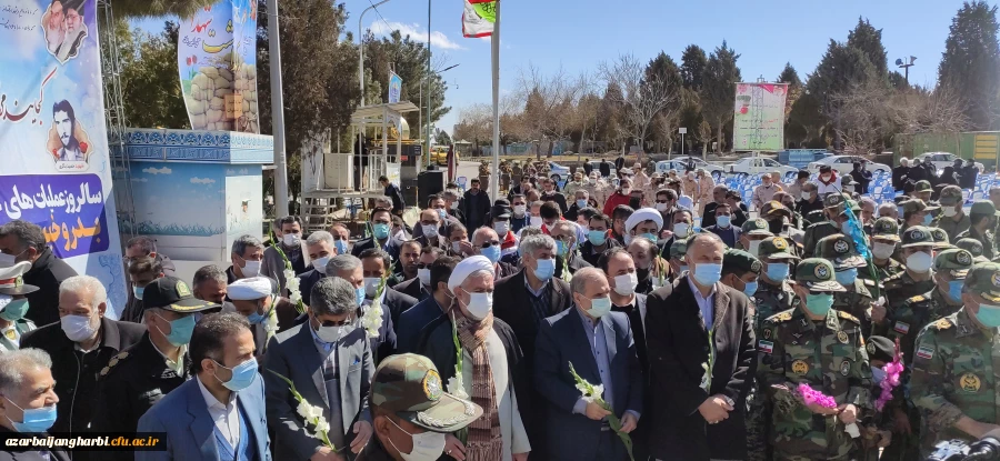 مراسم غبار روبی و عطر افشانی مزار مطهر شهدا (مهمانی لاله ها) 5