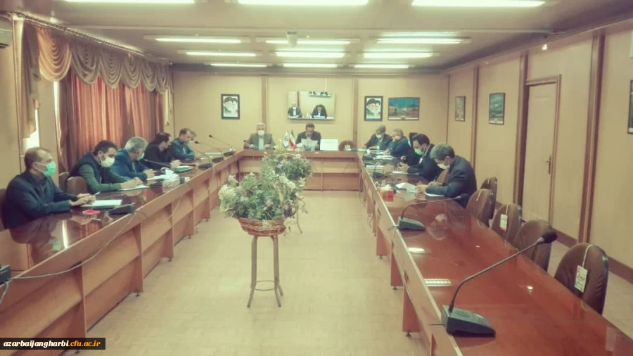 سومین جلسه کمیته استانی نظارت بر برنامه غذایی دانشگاه فرهنگیان استان آذربایجان غربی برگزار گردید 2