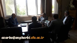 دیدار جناب آقای دکتر عیسی زاده نماینده محترم مردم میاندوآب در مجلس شورای اسلامی با دکتر سلیمانی اصل مدیریت محترم امور پردیس های استان آذربایجان غربی  4