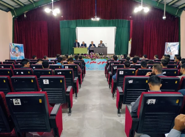 جلسه پرسش و پاسخ دانشجویان پردیس شهید رجایی آذربایجان غربی با مسئولین دانشگاه فرهنگیان استان و پردیس شهید رجایی آذربایجان غربی 5