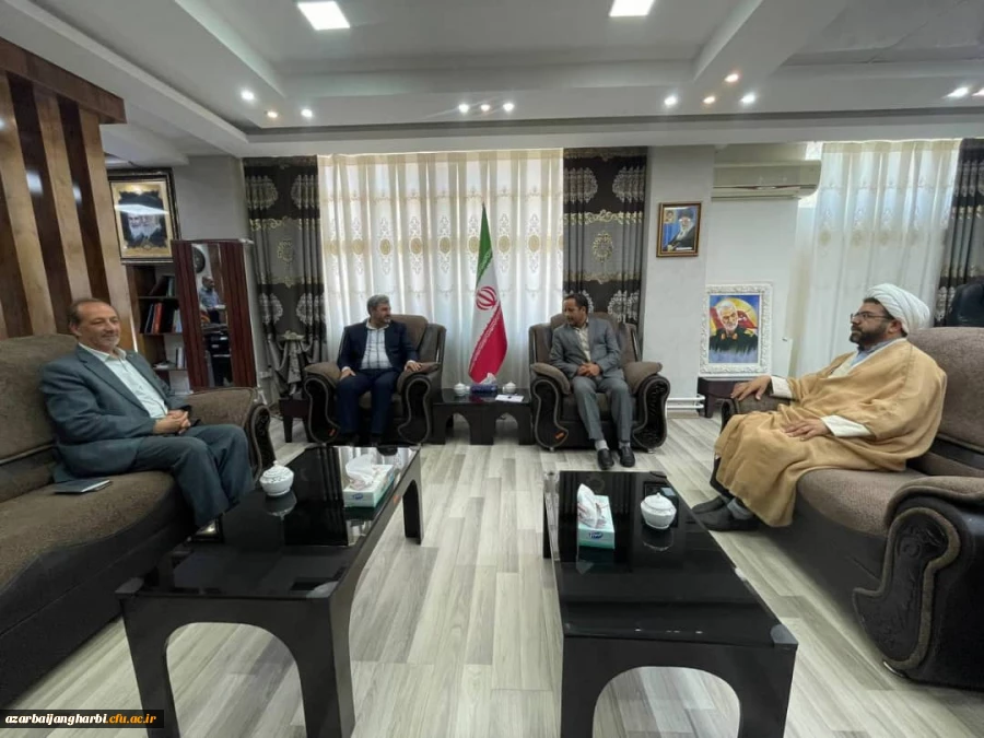 جلسه مشترک مدیر امور پردیسهای استان و نهاد نمایندگی مقام معظم رهبری با فرماندار سلماس 3