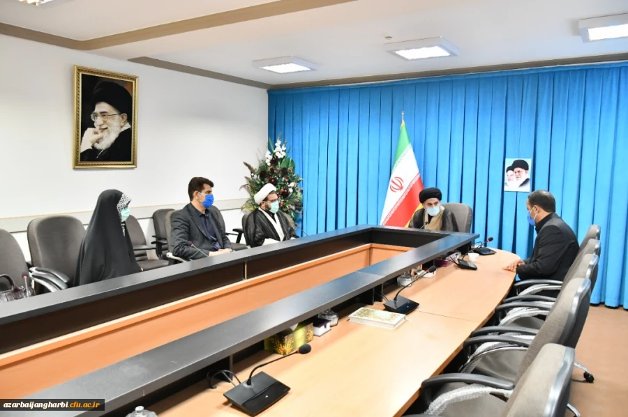 بازدید دکتر احمدی سرپرست دفتر نظارت و ارزیابی سازمان مرکزی از پردیس ها و مراکز تابعه استان 11