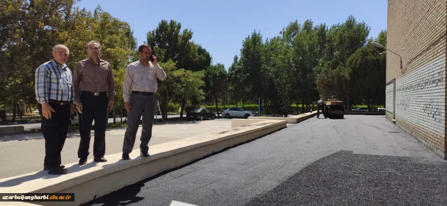 اتمام عملیات آسفالت ریزی خیابان های محوطه دانشگاه فرهنگیان استان آذربایجان غربی 2