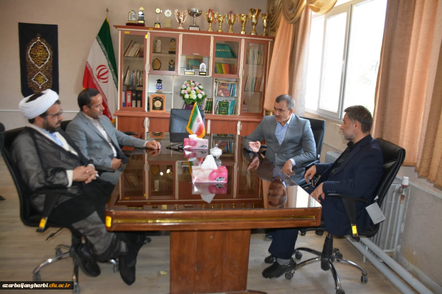 بازدید دکتر صفری معاونت محترم عمرانی شهرداری و  اعظم انهر عضو محترم شورای شهر ارومیه از پردیس شهید رجایی ارومیه  4