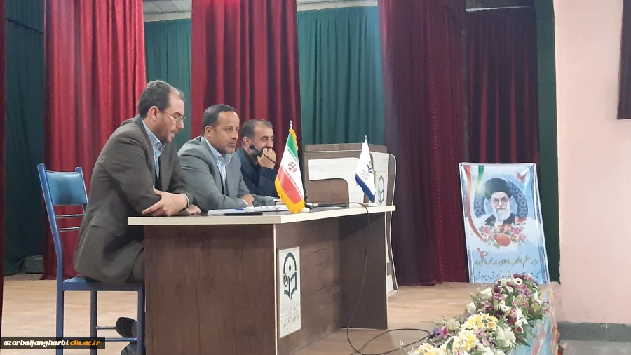 برگزاری جلسه هم اندیشی با حضور اساتید پردیس شهید رجایی ارومیه، پیرامون مسائل آموزشی، فرهنگی و پژوهشی 10