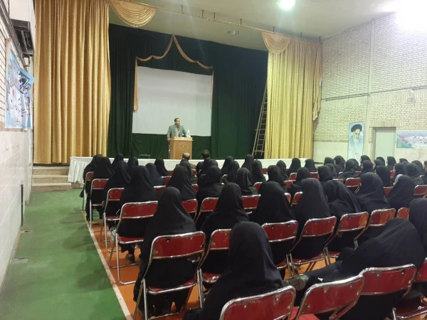 دیدار مدیریت محترم استانی دانشگاه فرهنگیان با دانشجومعلمان جدیدالورود مرکز شهید مطهری(ره) خوی 3